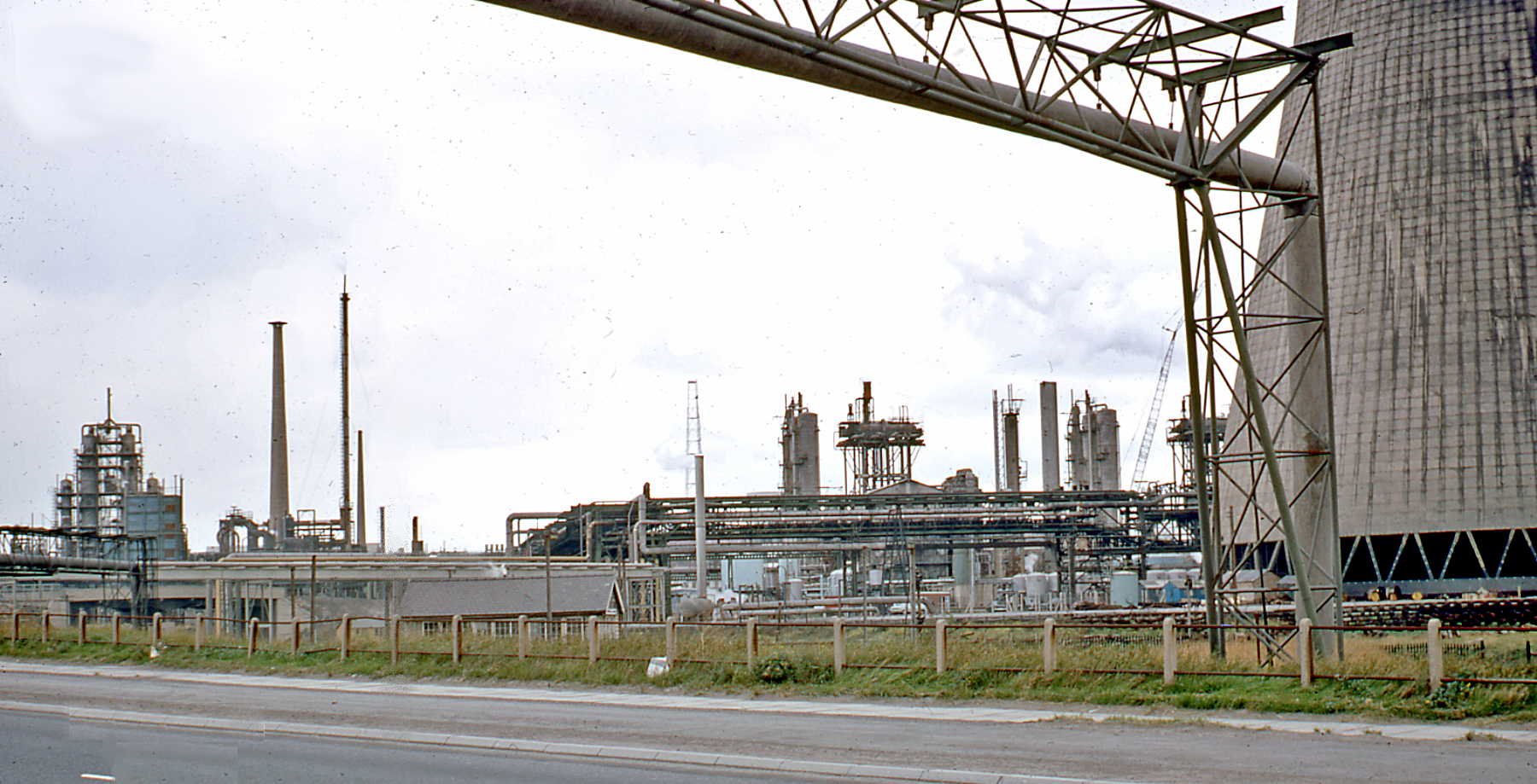 The ICI chemical works at Billingham in 1970, the year mining wound down — the plant the anhydrite mine beneath it existed to supply.