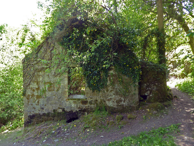 One of the derelict china stone mills in the Tregargus Valley.