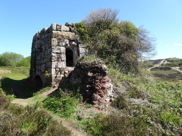 The Brunton calciner at Wheal Busy, Chacewater, part of an arsenic recovery plant built in 1907.