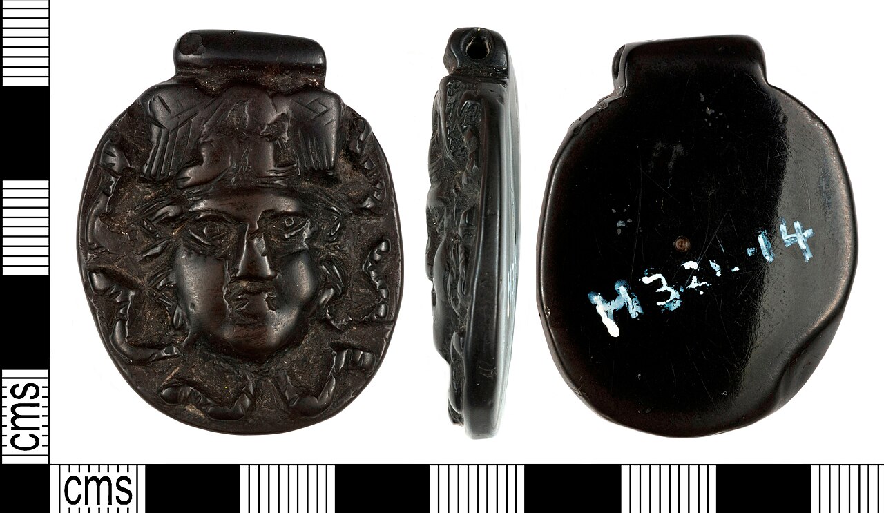 Roman-era jet Medusa pendant, York (YORYM : H321.14.1)