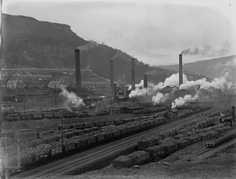 A period photograph of the Glamorgan Collieries surface buildings and headgear at Llwynypia, taken around 1905