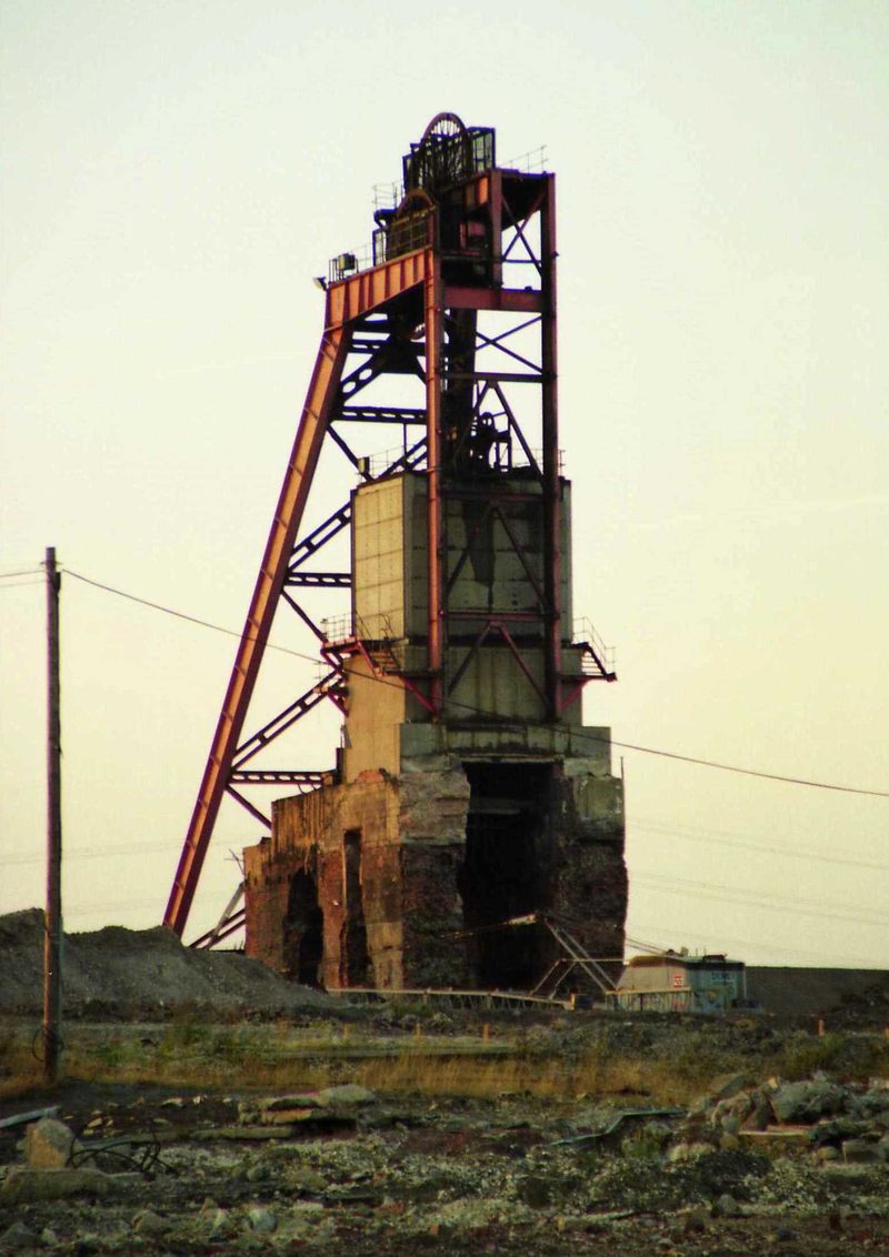 Sharlston Colliery near Wakefield, with its headgear and surface buildings, before closure